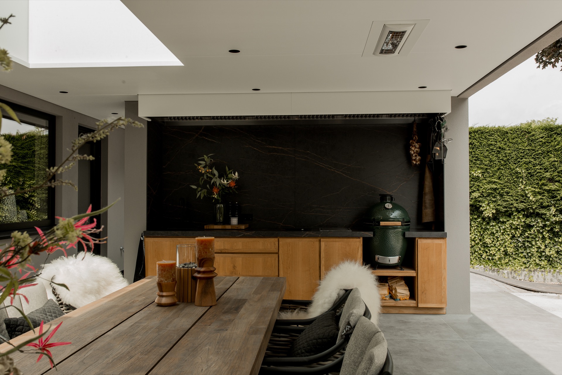 Binnen, Interieurontwerp, Schoolbord, Meubels, Tafel, Stoel, Eettafel, Kaars, Hout, Bureau, Luxe, Design, Exclusief, Modern, Maatwerk, Bijzondere, Mooie