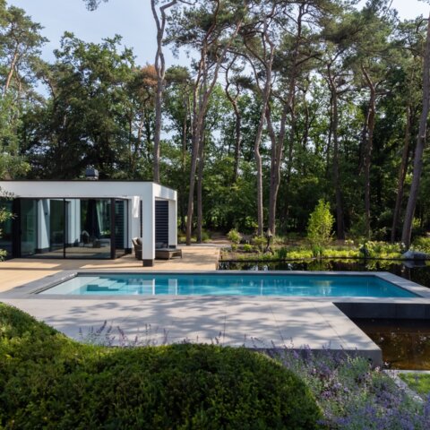 Luxe villatuin in Bilthoven