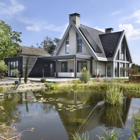 Strakke villa in Langbroek