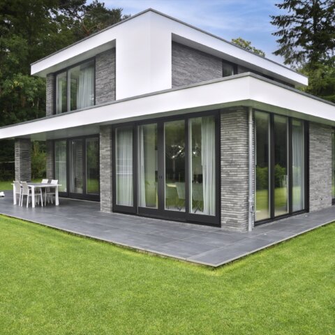 Villa L
