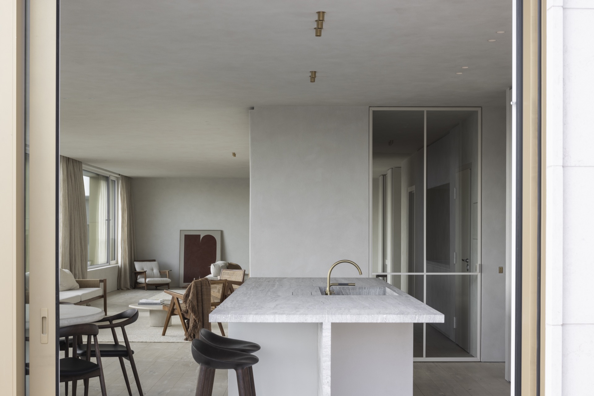 Binnen, Interieurontwerp, Spoelbak, Spoelbak, Kraan, Stoel, Meubel, Deur, Keuken, Barkruk, Woondecoratie, Luxe, Design, Exclusief, Modern, Maatwerk, Bijzondere, Mooie