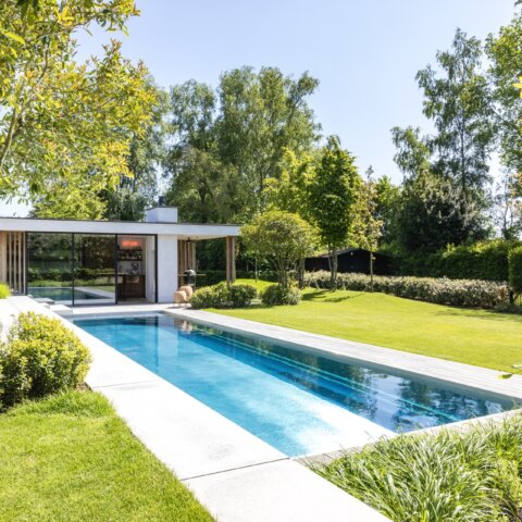 Luxe zwembad in de Pinte