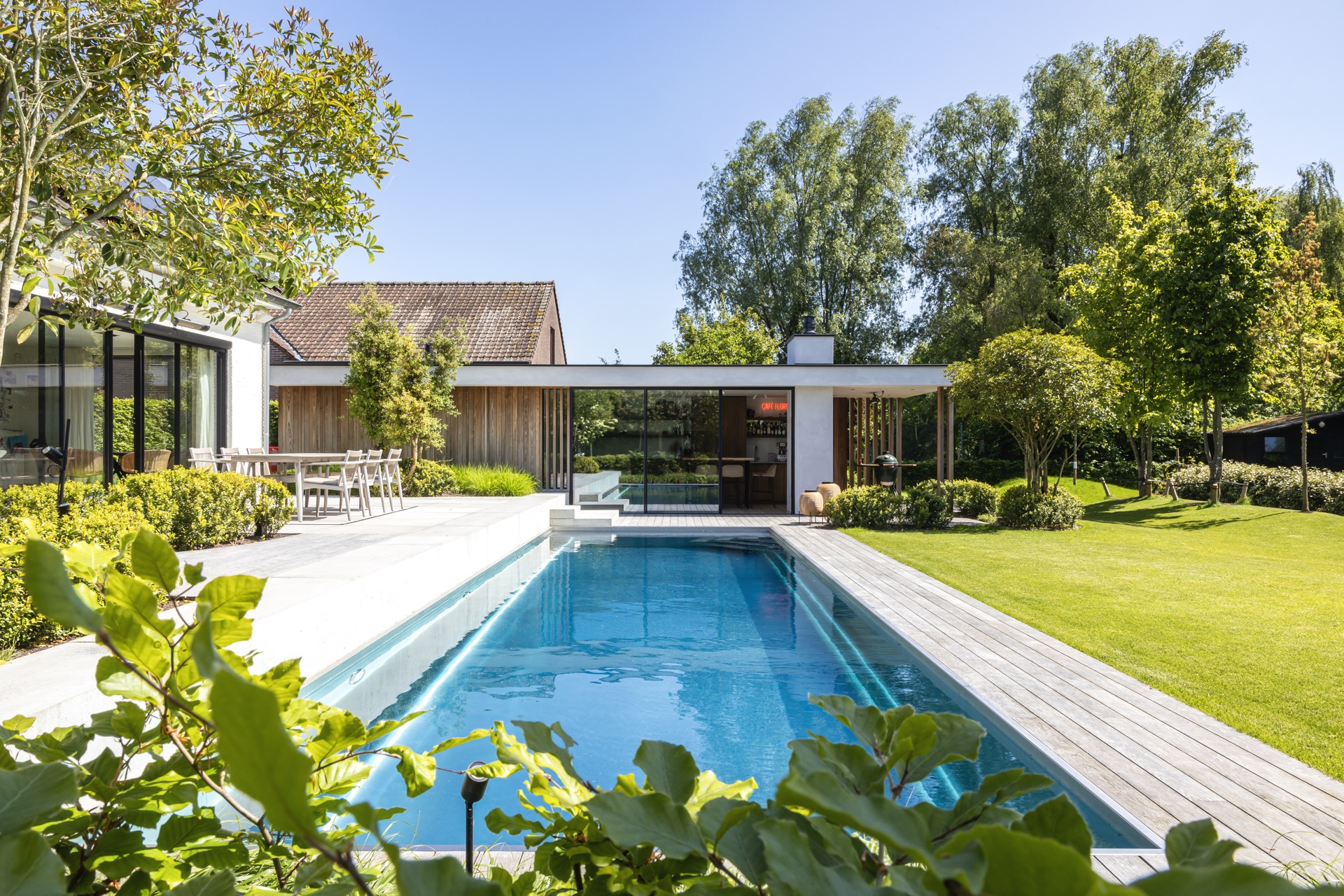 Luxe Zwembad In De Pinte HOOG design Exclusive Living Inspiration