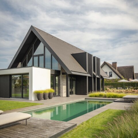 Tuin met diverse materialen