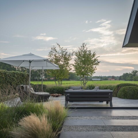 Tuin met diverse materialen