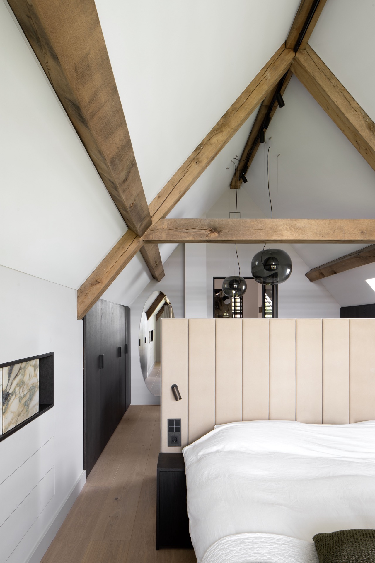 Indoors,Interior Design,House,Housing,Loft,Wood,Attic,Vault Ceiling,Bed,Bedroom, Luxury, Design, Exclusive, Modern, Custom Made, Special, Beautiful