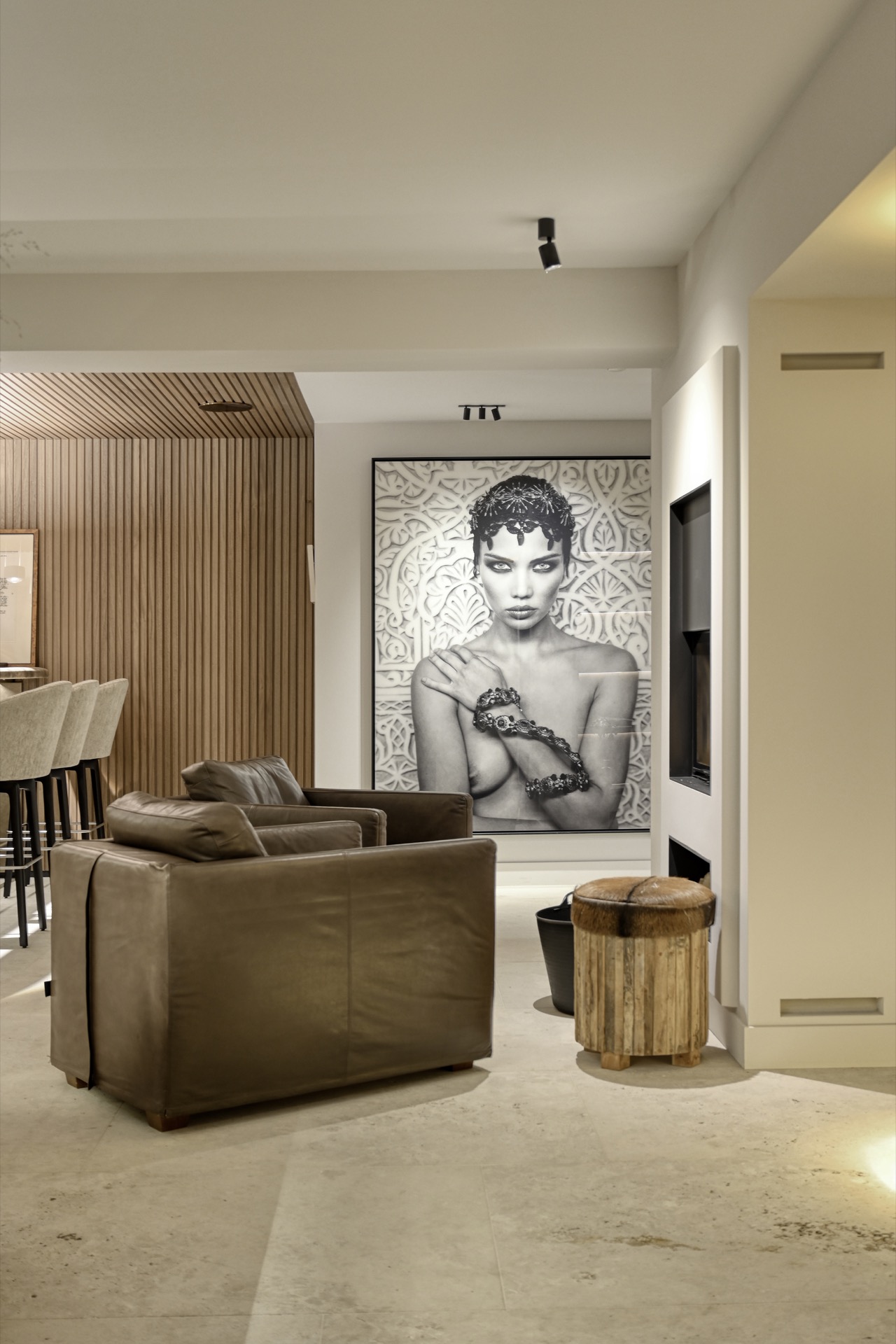 Binnen, interieurontwerp, meubilair, woonkamer, volwassene, bruid, vrouw, persoon, vrouw, stoel, Luxe, Design, Exclusief, Modern, Maatwerk, Bijzondere, Mooie