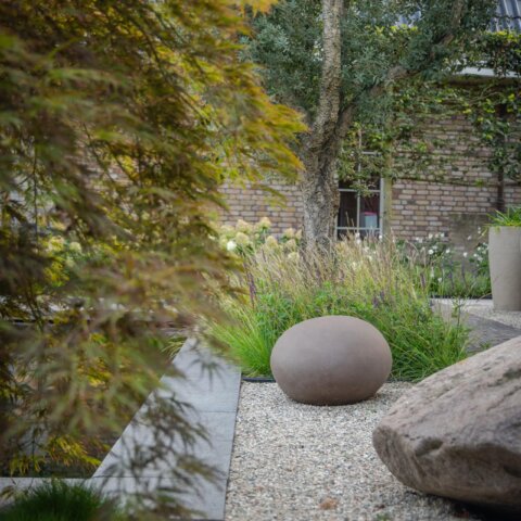 Moderne wellnesstuin Huis ter Heide