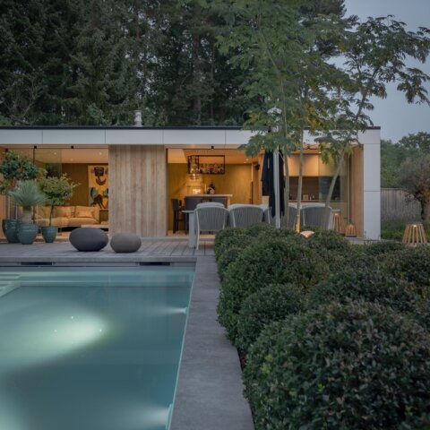 Moderne wellnesstuin Huis ter Heide