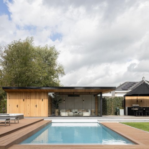 Poolhouse ROHE met zwembad