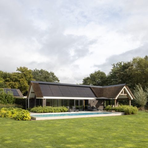 Woonvilla met Poolhouse in Oisterwijk