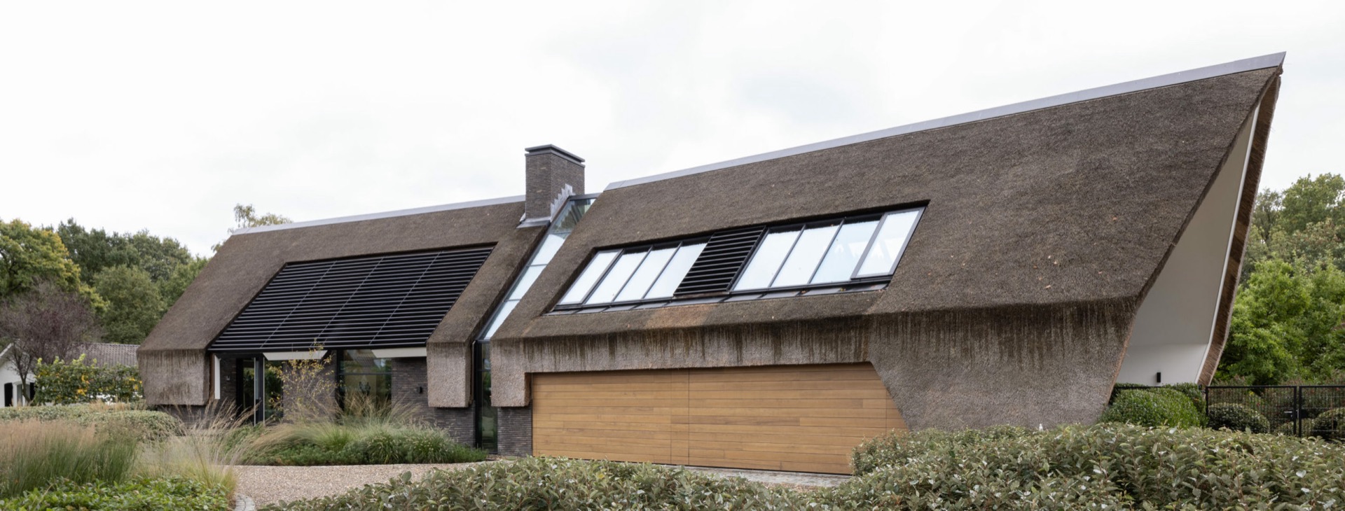 Villa met rieten dak, Exclusieve rieten daken, Mooie rieten daken, Luxury, Design, Exclusive, Modern, Custom Made, Special, Beautiful