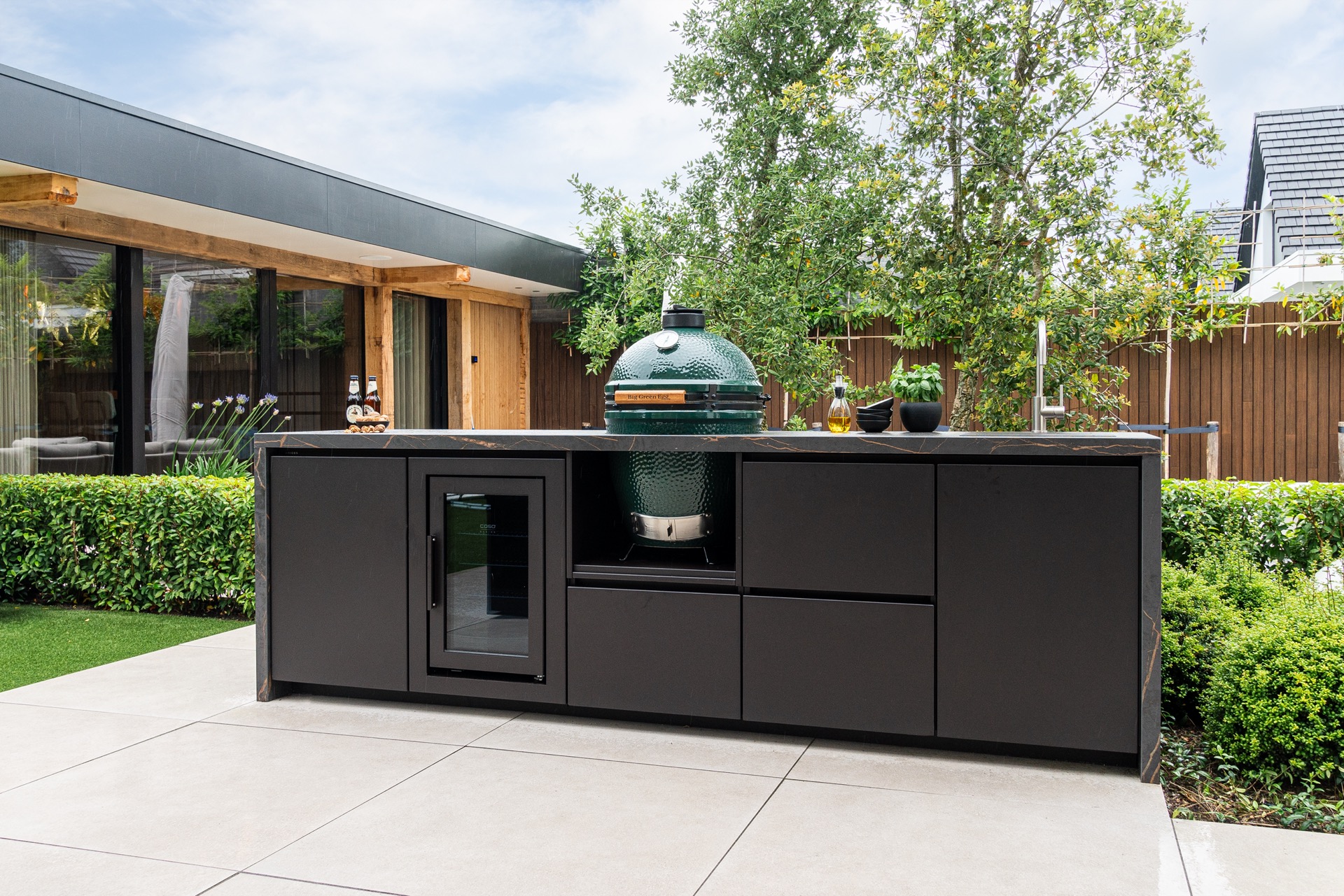 luxe buitenkeuken, exclusieve buitenkeuken, moderne buitenkeuken, luxe tuin met buitenkeuken, Luxe, Design, Exclusief, Modern, Maatwerk, Bijzondere, Mooie