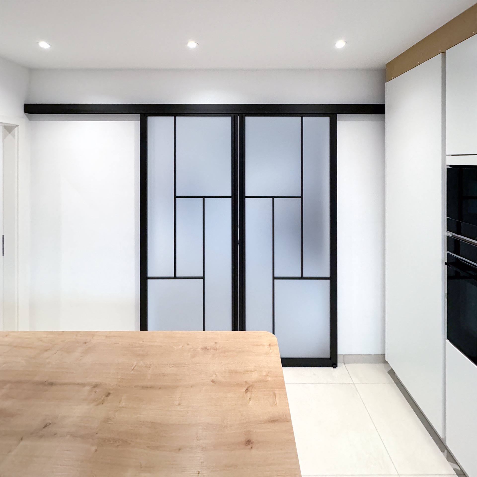 porta scorrevole steel look: parete in vetro steel look con cornice nera e profili verticali, Luxury, Design, Exclusive, Modern, Custom Made, Special, Beautiful