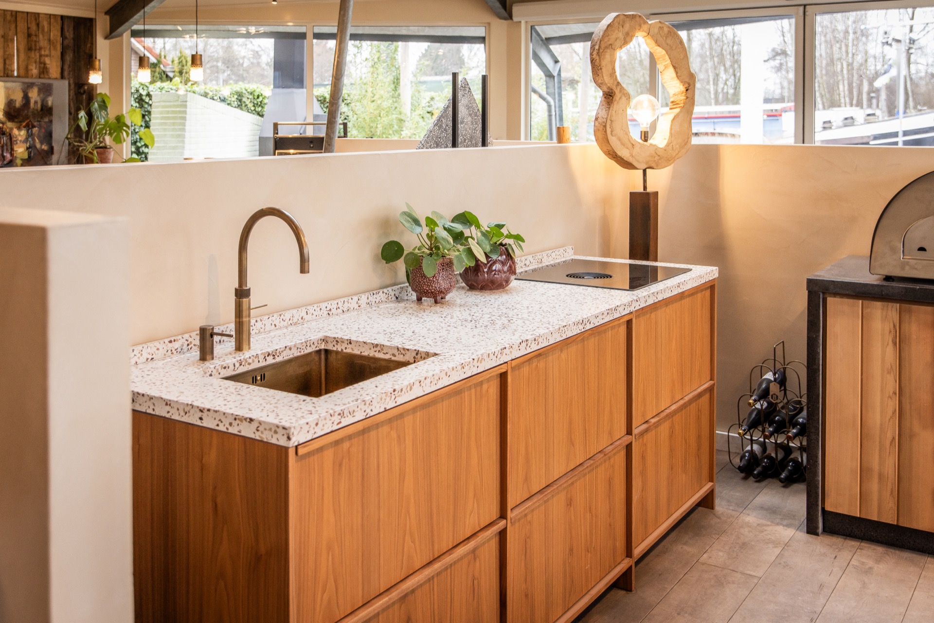 showroom de cocina y baño a medida: showroom voor maatwerk keukens en badkamers met uitgebreide materiaalstalen, Luxury, Design, Exclusive, Modern, Custom Made, Special, Beautiful