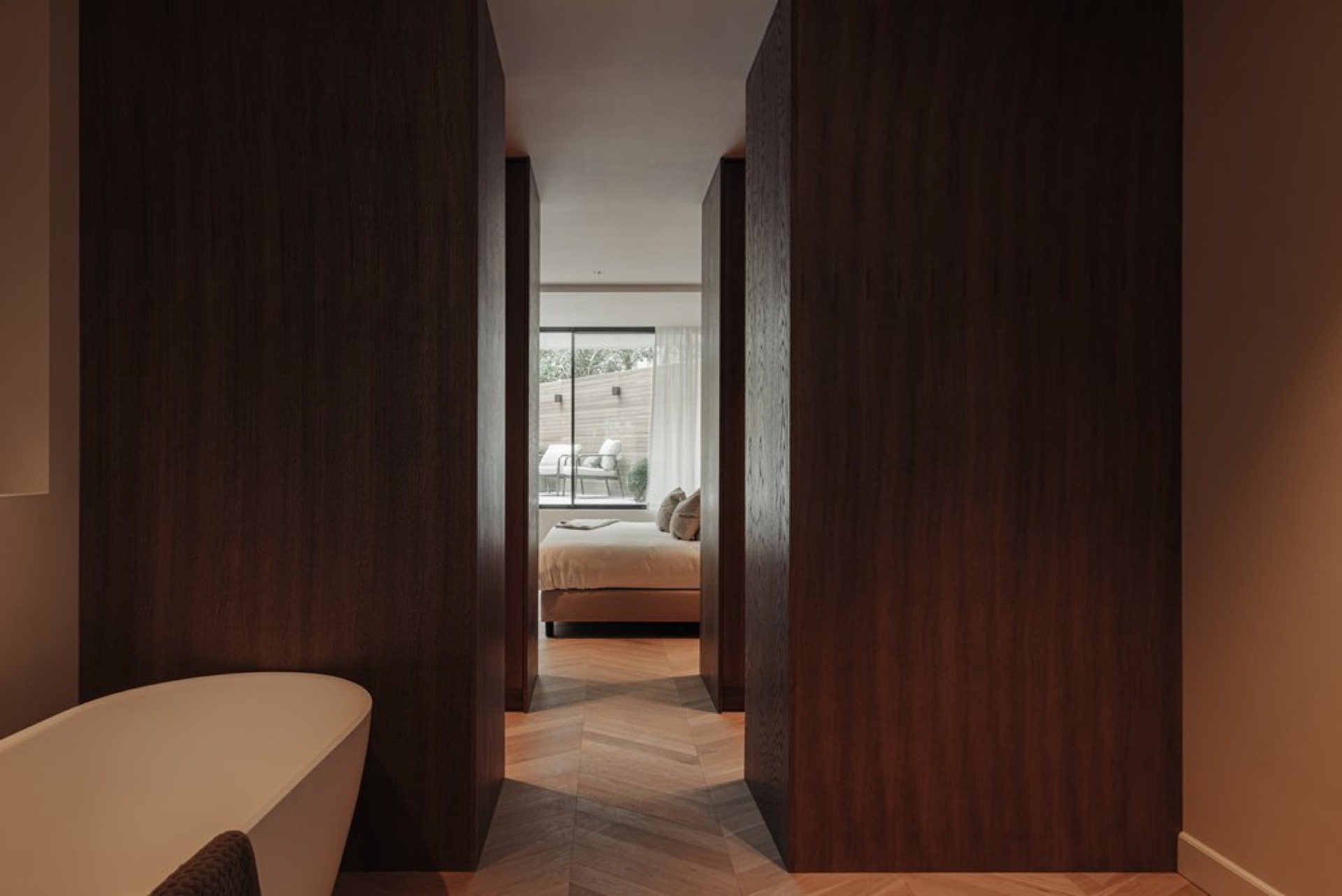 ristrutturazione case di campagna: dettaglio bagno con pareti in pietra naturale calde e linea luminosa integrata nella, Luxury, Design, Exclusive, Modern, Custom Made, Special, Beautiful