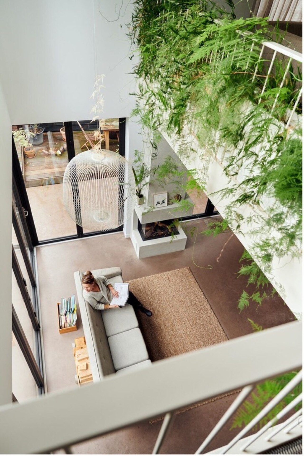 indoor-outdoor connection home: bright bathroom with glass shower screen and rectangular vanity, Luxe, Design, Exclusief, Modern, Maatwerk, Bijzondere, Mooie