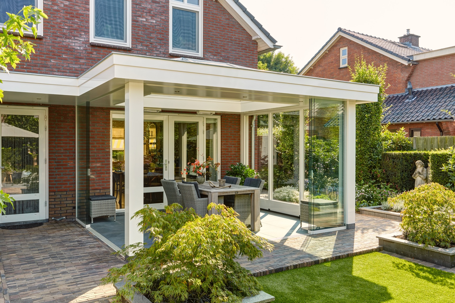 outdoor room sliding glass: side view of outdoor room with glazed corner and sleek white frames, Luxury, Design, Exclusive, Modern, Custom Made, Special, Beautiful