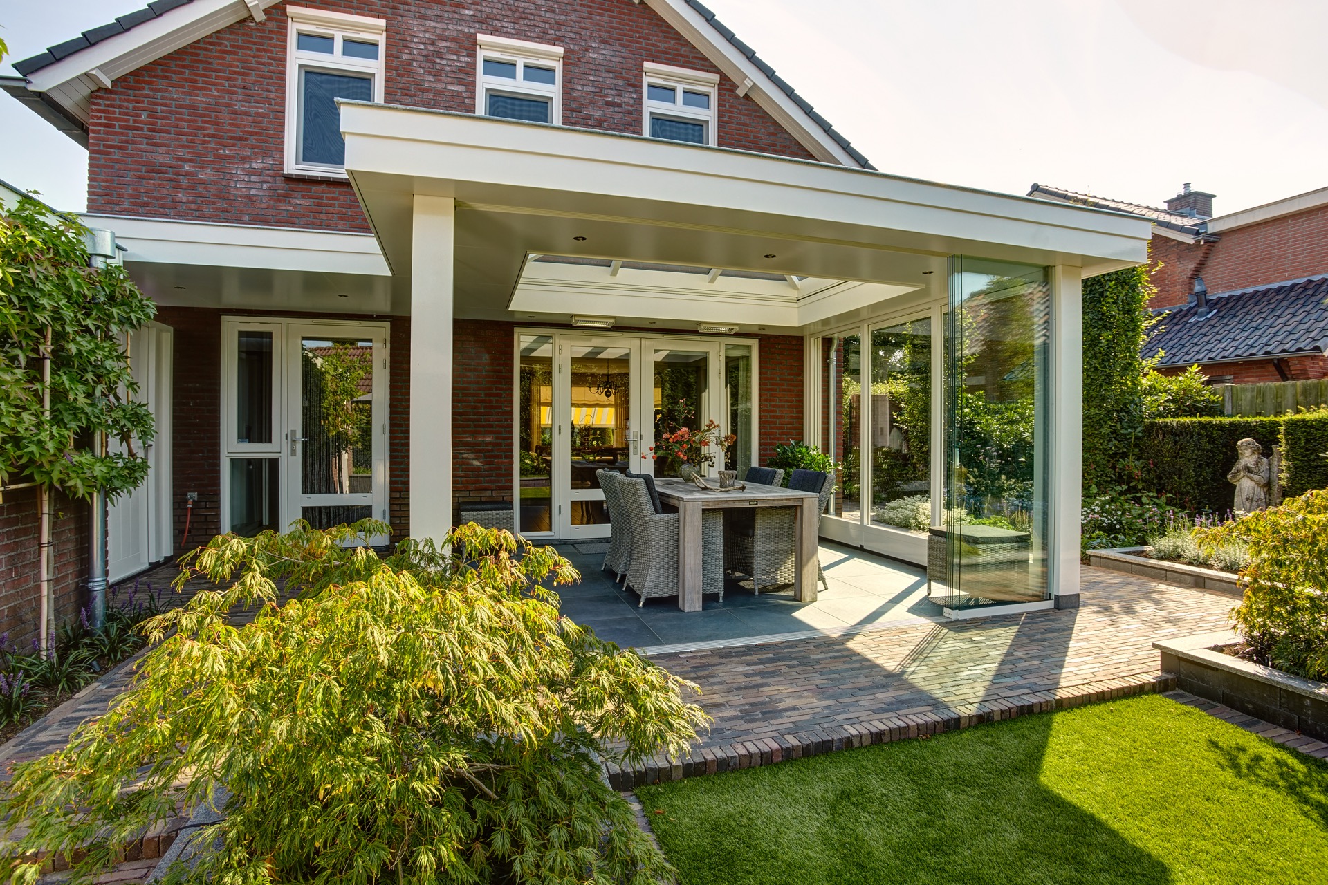 outdoor room sliding glass: facade view of outdoor room with large glazed doors and white canopy, Luxury, Design, Exclusive, Modern, Custom Made, Special, Beautiful