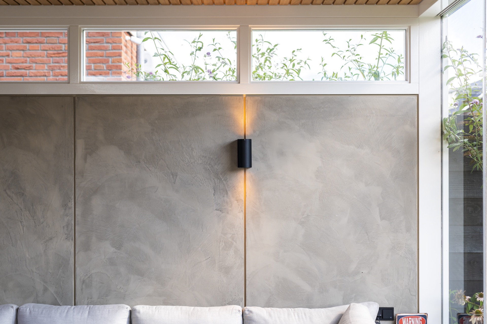 buitencamera con pareti in vetro: dettaglio del soffitto in legno con faretto a incasso, Luxury, Design, Exclusive, Modern, Custom Made, Special, Beautiful