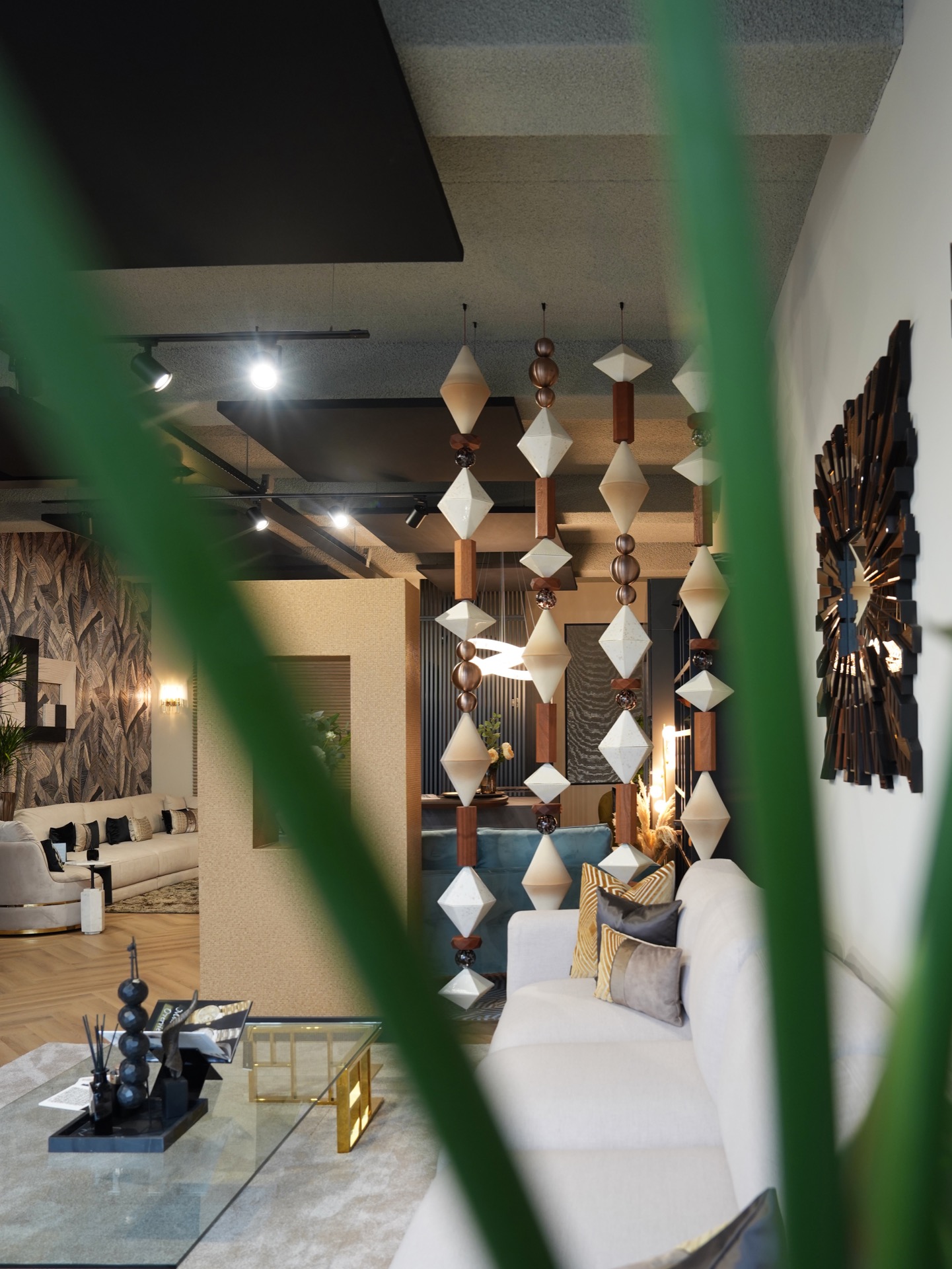 divisori per interni: interno con divisori moderni e divano comodo, Luxury, Design, Exclusive, Modern, Custom Made, Special, Beautiful