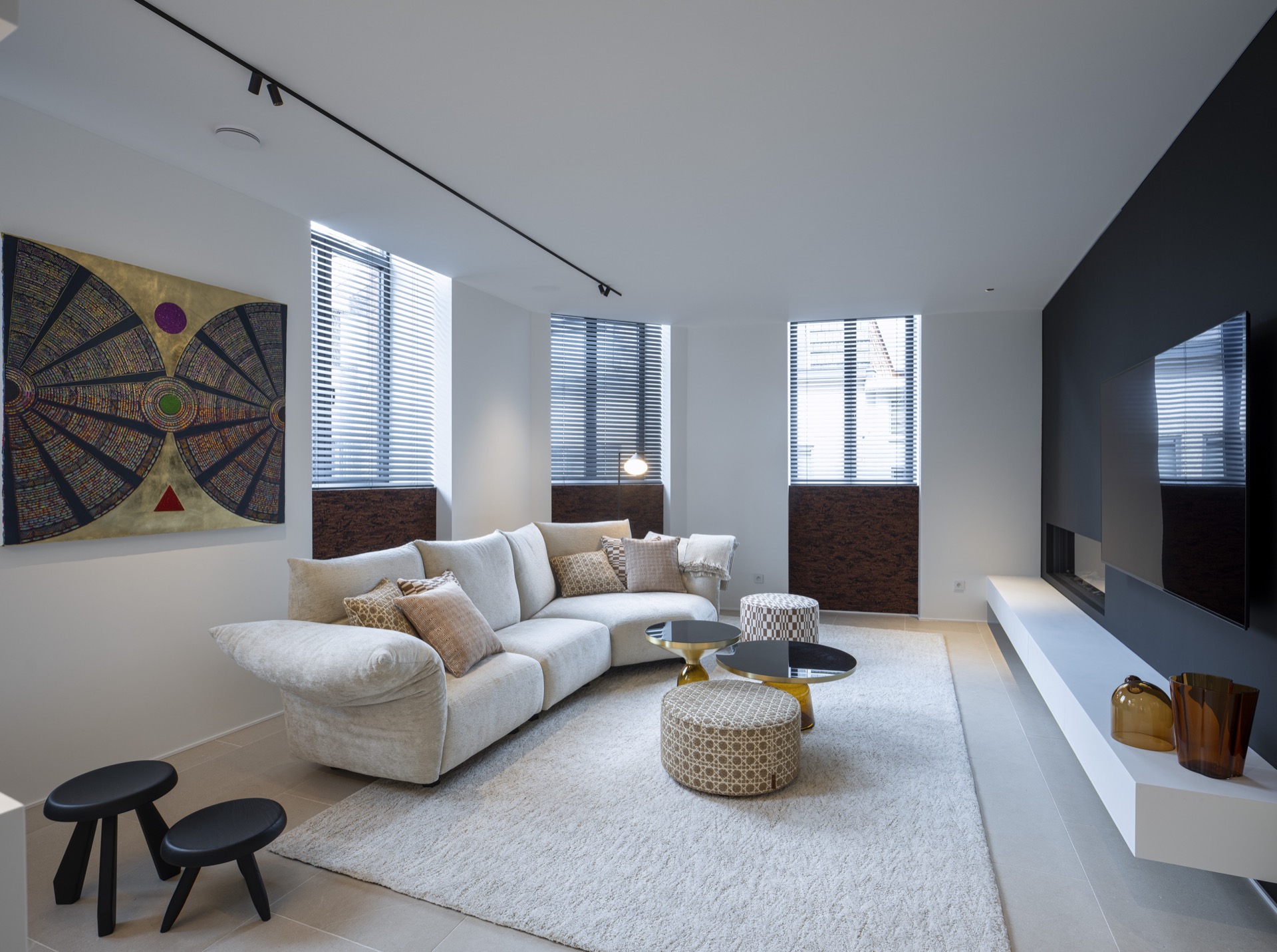 ristrutturazione casa: soggiorno luminoso con arredi moderni e grandi finestre, Luxury, Design, Exclusive, Modern, Custom Made, Special, Beautiful