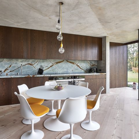 GOLF HOUSE