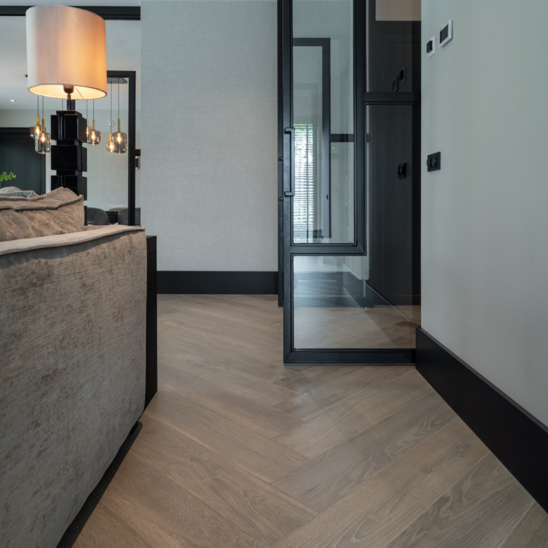 pavimento in parquet ceramico: disimpegno con scala e gradini in legno, design moderno, Luxury, Design, Exclusive, Modern, Custom Made, Special, Beautiful