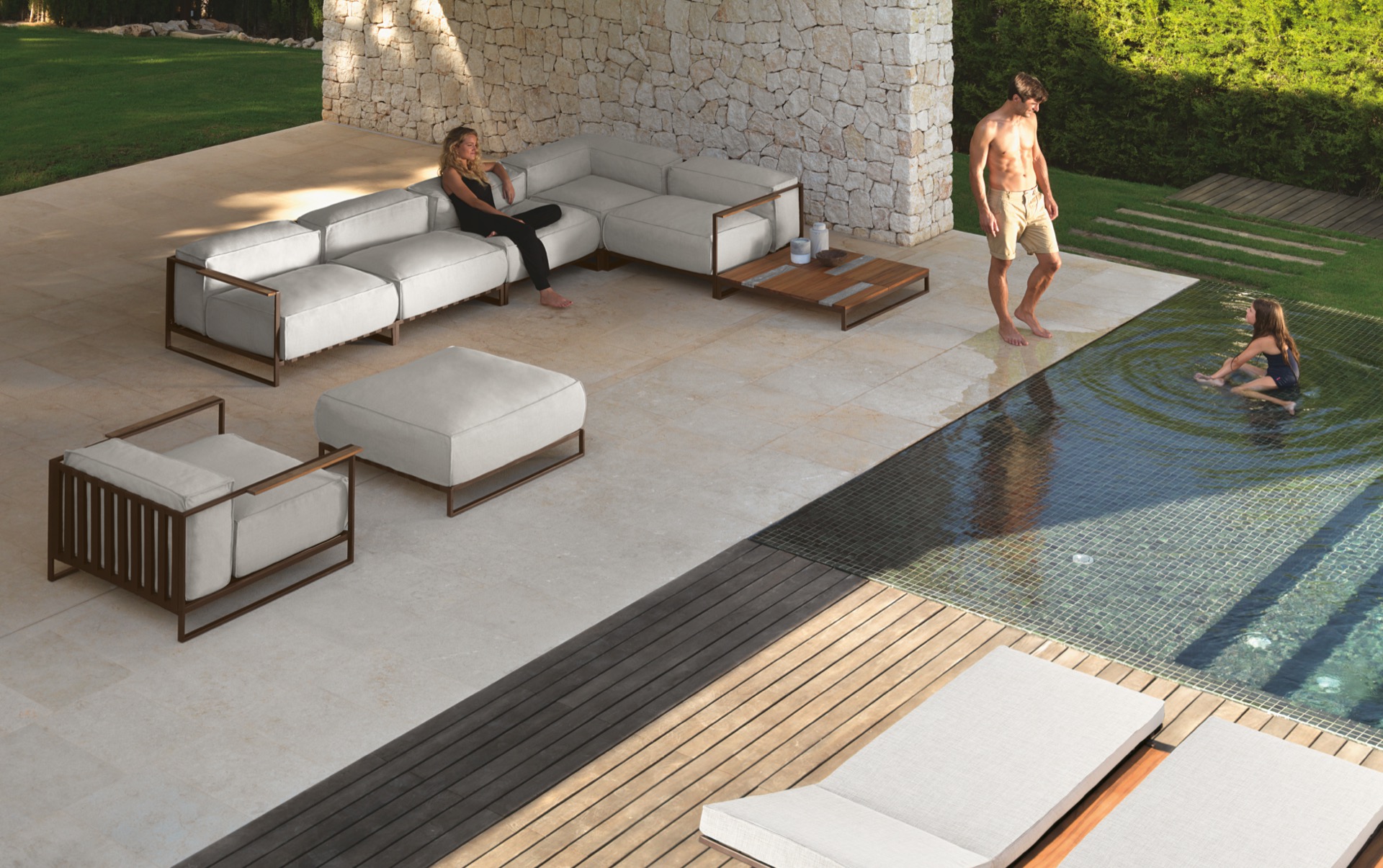 mobilio da giardino moderno: lusso esterno sulla terrazza con mobili moderni, Luxury, Design, Exclusive, Modern, Custom Made, Special, Beautiful