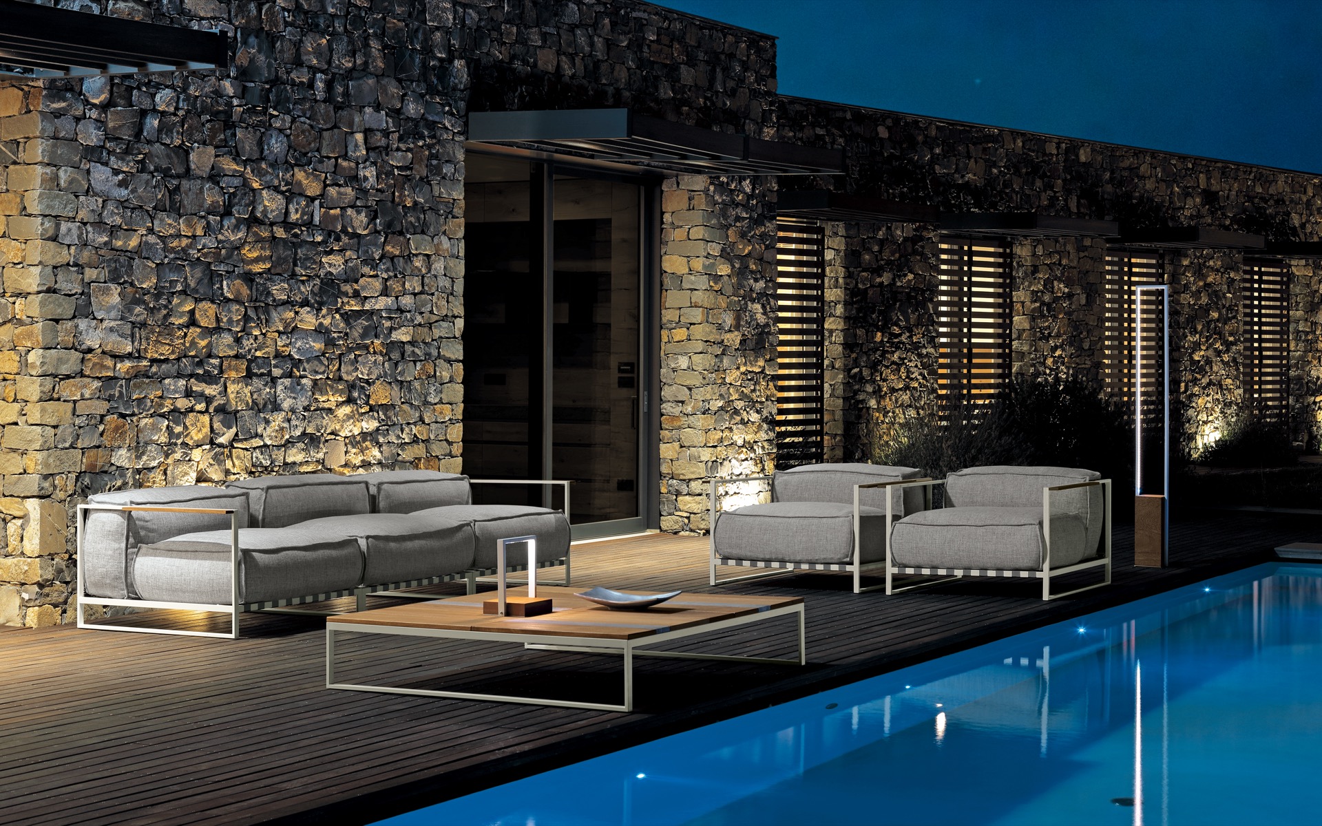 mobilio da giardino moderno: giardino ampio con più zone salotto e terrazze, Luxury, Design, Exclusive, Modern, Custom Made, Special, Beautiful