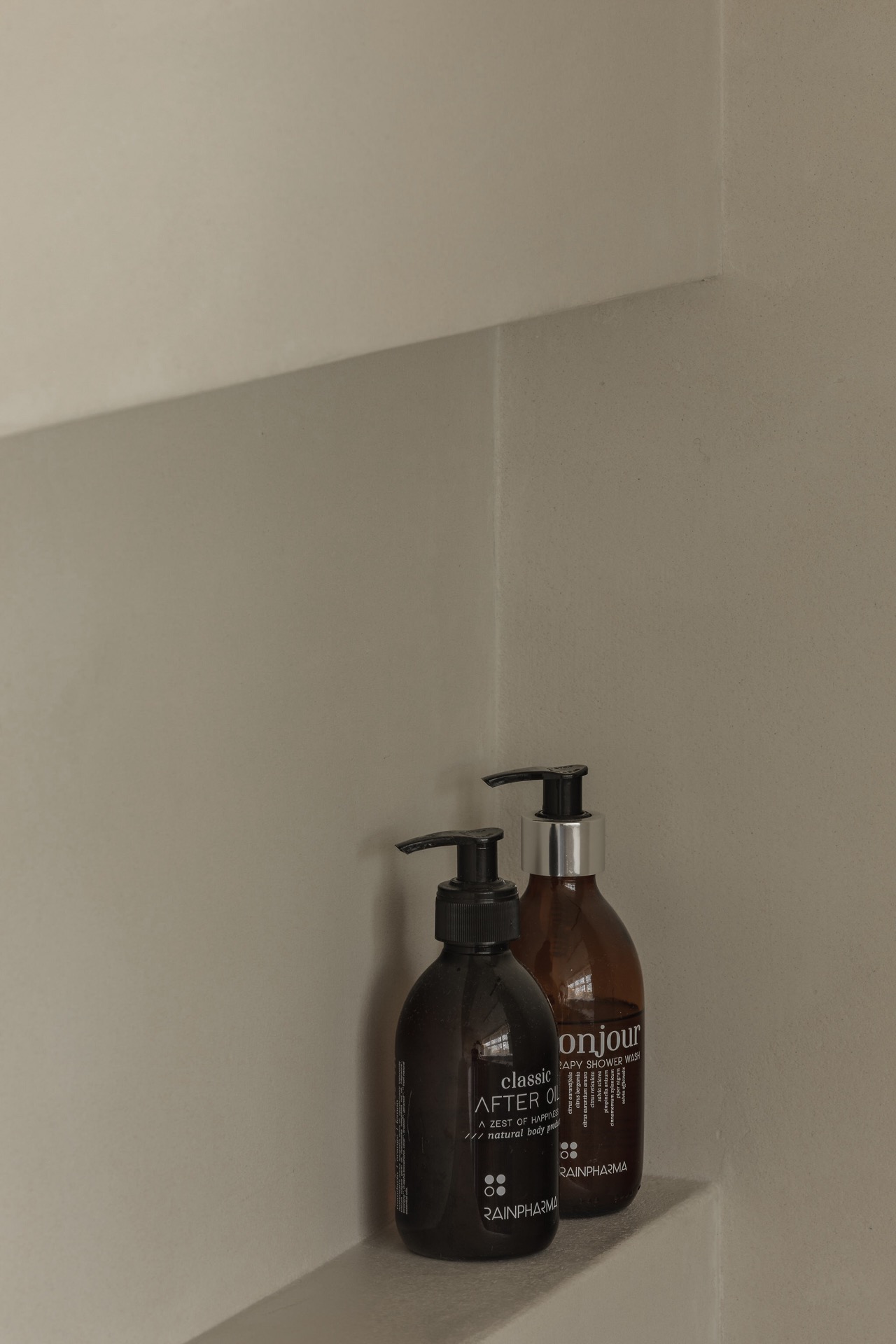 design bagno minimalista: prodotti per la cura del bagno in armadio minimalista, Luxury, Design, Exclusive, Modern, Custom Made, Special, Beautiful