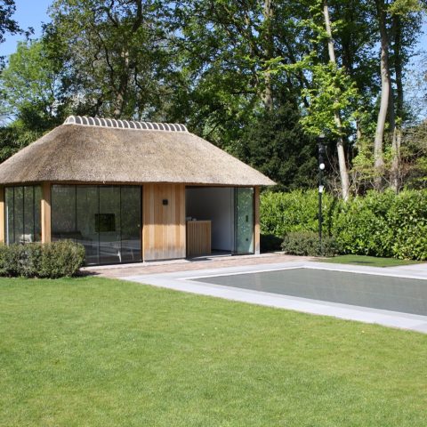 Traditioneel Eiken poolhouse