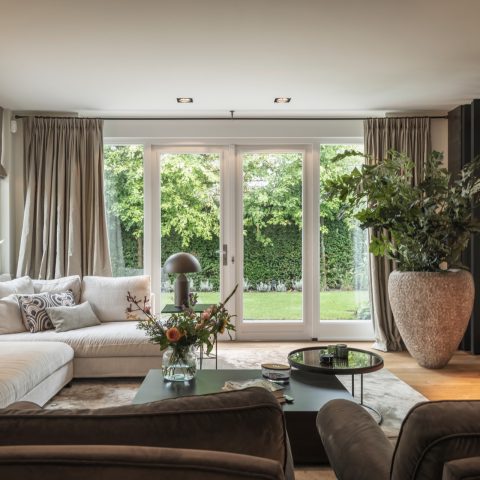 Prachtige villa met transparante uitbouw