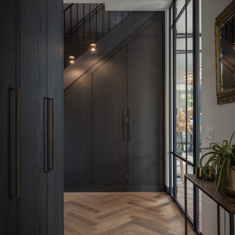 Maison moderne avec extension en verre