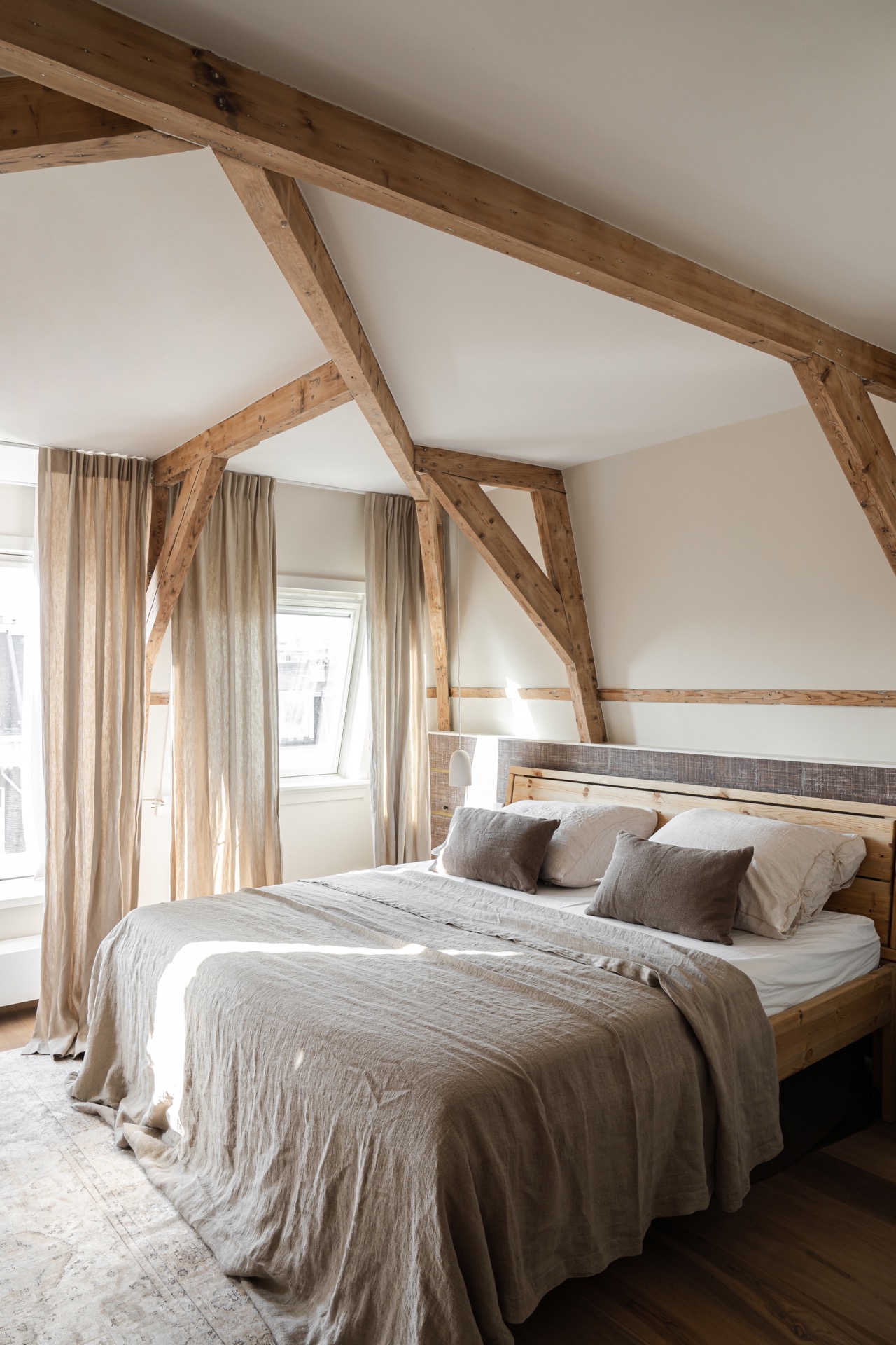materiali naturali: Camera da letto con grandi finestre, tende e, Luxury, Design, Exclusive, Modern, Custom Made, Special, Beautiful