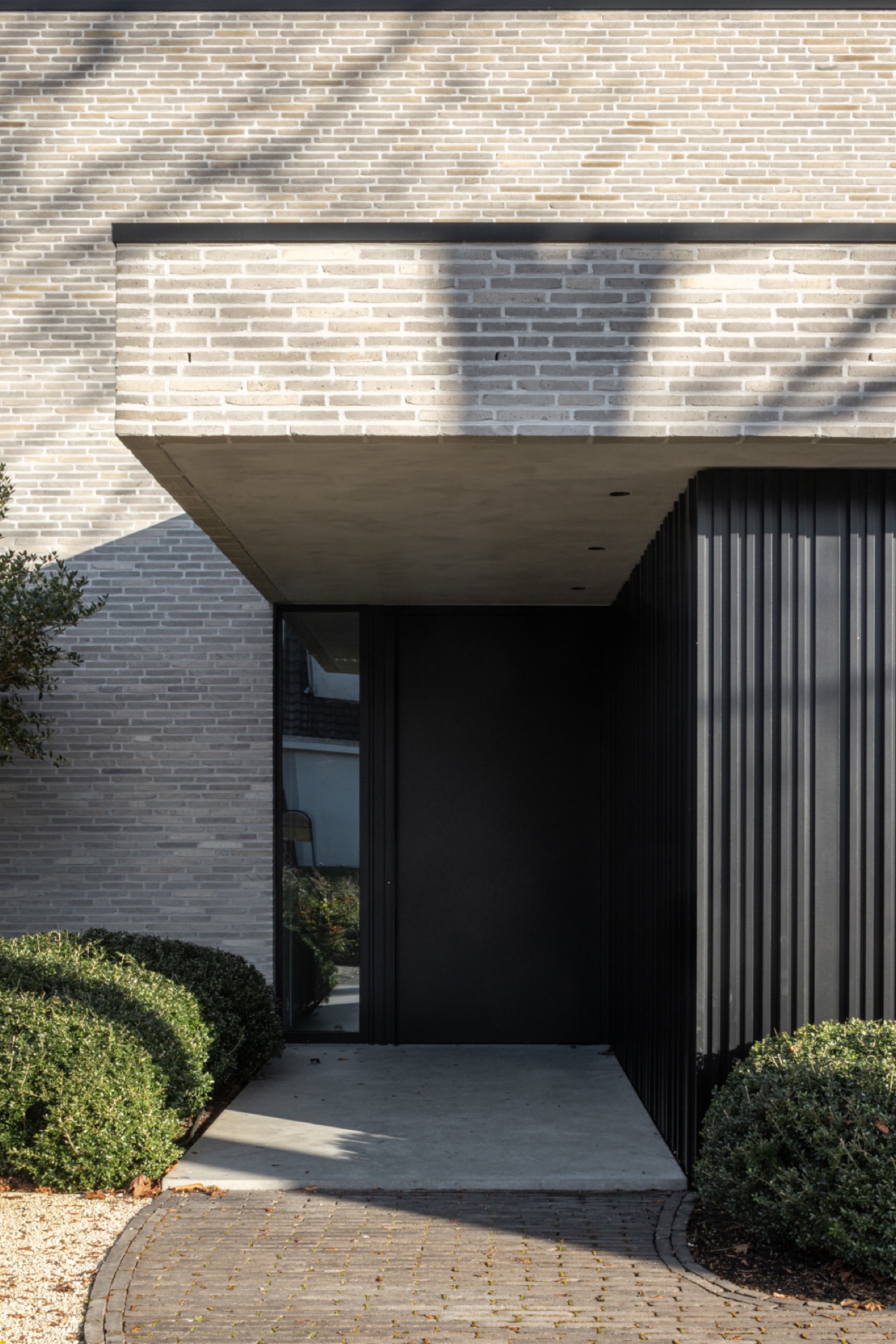 progetto casa moderna: soggiorno moderno con grandi finestre e design minimalista con vista sul giardino, Luxury, Design, Exclusive, Modern, Custom Made, Special, Beautiful