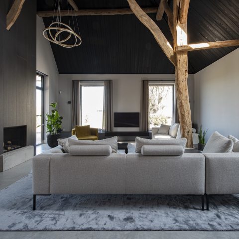 Totaal interieur authentieke schuurwoning