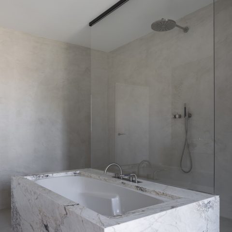 Marmer en travertijn – Architectslab: House LL