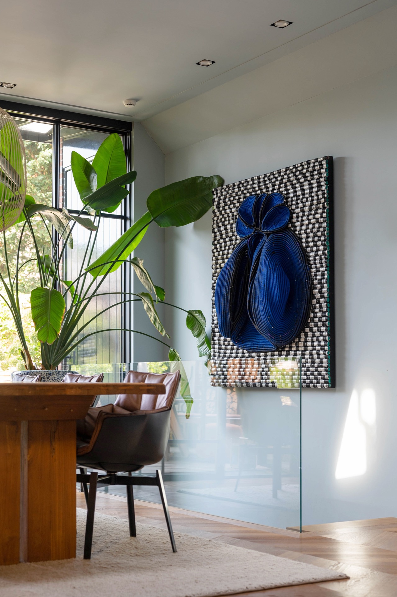 home extension design: interior with large green plants and artwork on the wall, Luxury, Design, Exclusive, Modern, Custom Made, Special, Beautiful