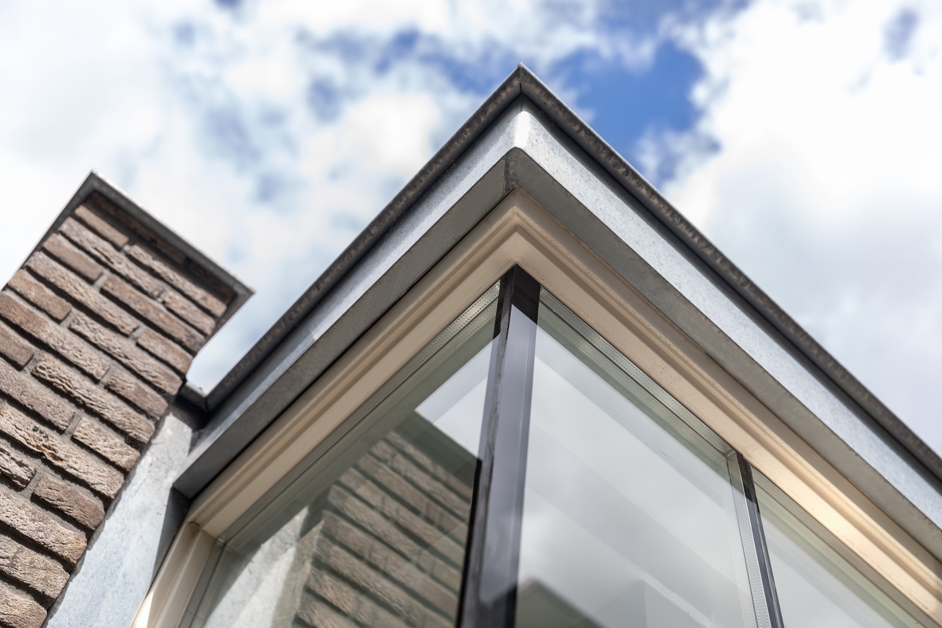 ampliamento casa moderno: finestra moderna con telaio in metallo nero e grandi vetri, Luxury, Design, Exclusive, Modern, Custom Made, Special, Beautiful