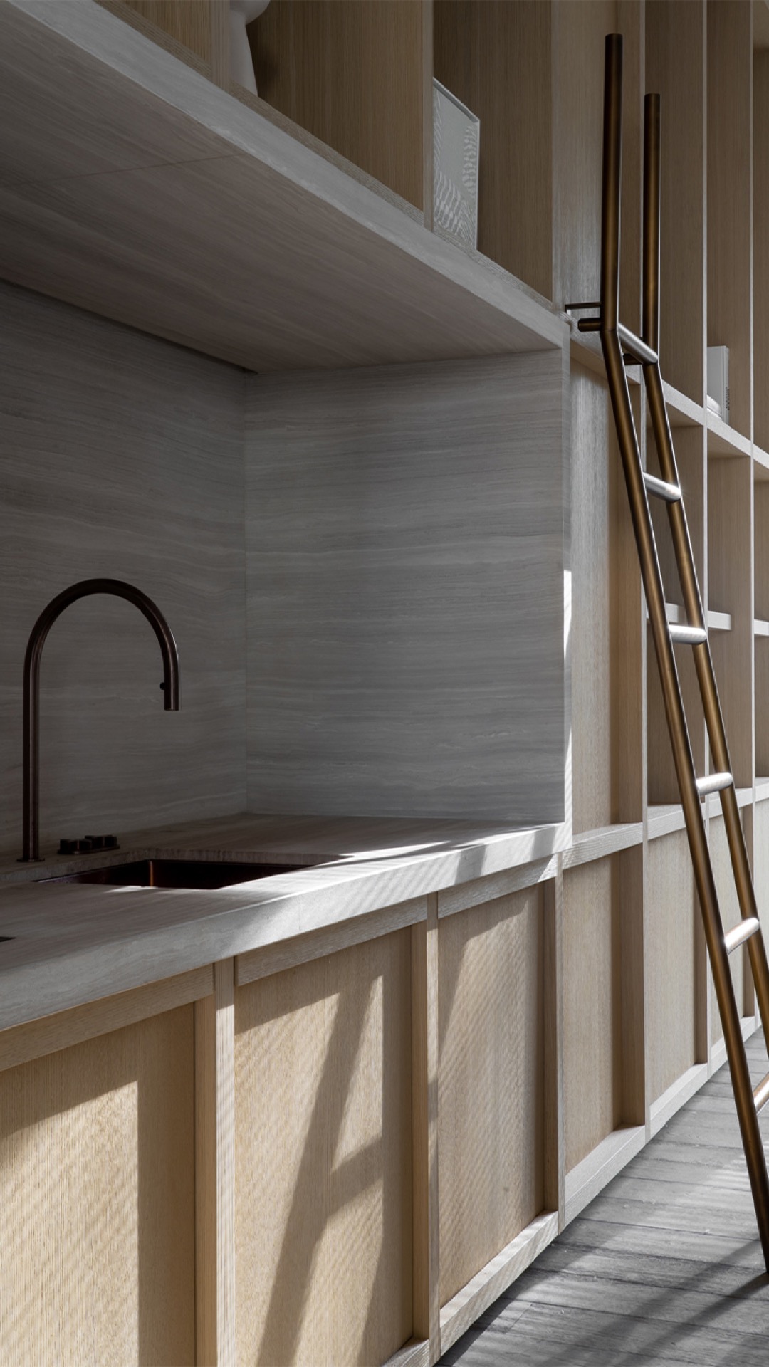 design interno materiali naturali: cucina moderna con ante di legno e piano in marmo, Luxury, Design, Exclusive, Modern, Custom Made, Special, Beautiful