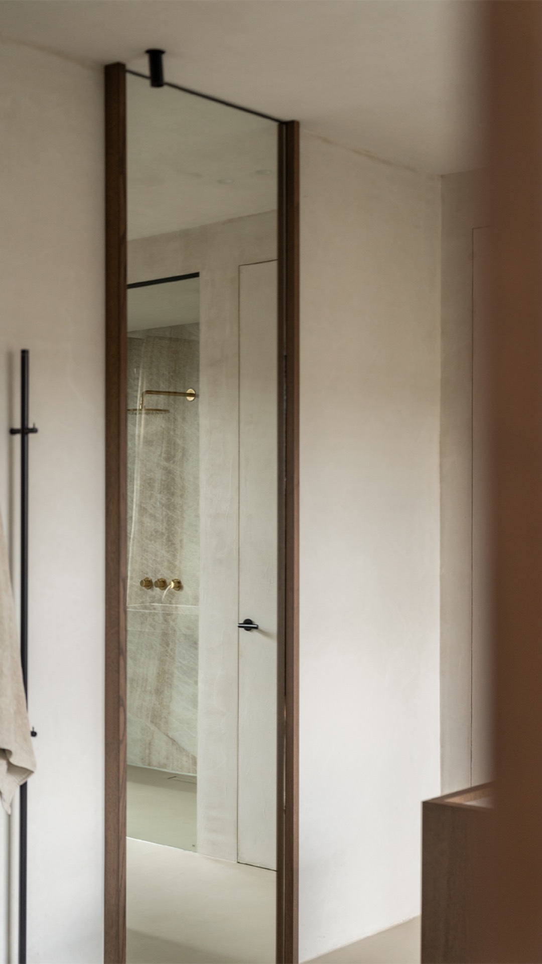 idee bagno di lusso: bagno di lusso con pavimento in marmo e dettagli in legno, Luxury, Design, Exclusive, Modern, Custom Made, Special, Beautiful