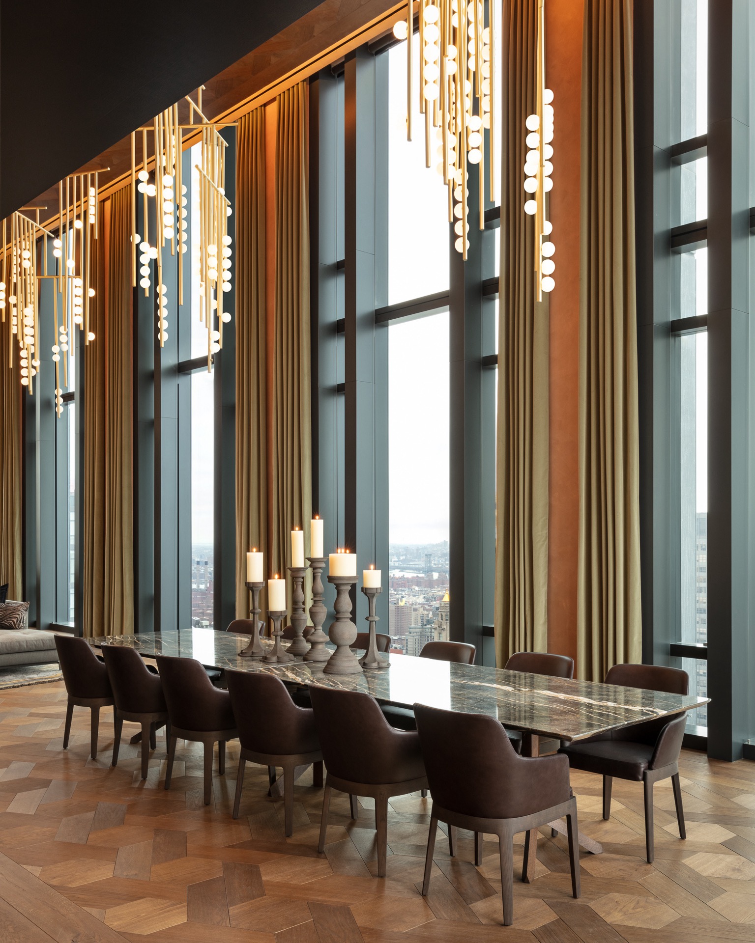 Interno di lusso: sala da pranzo di lusso con vista e grandi finestre., Luxury, Design, Exclusive, Modern, Custom Made, Special, Beautiful