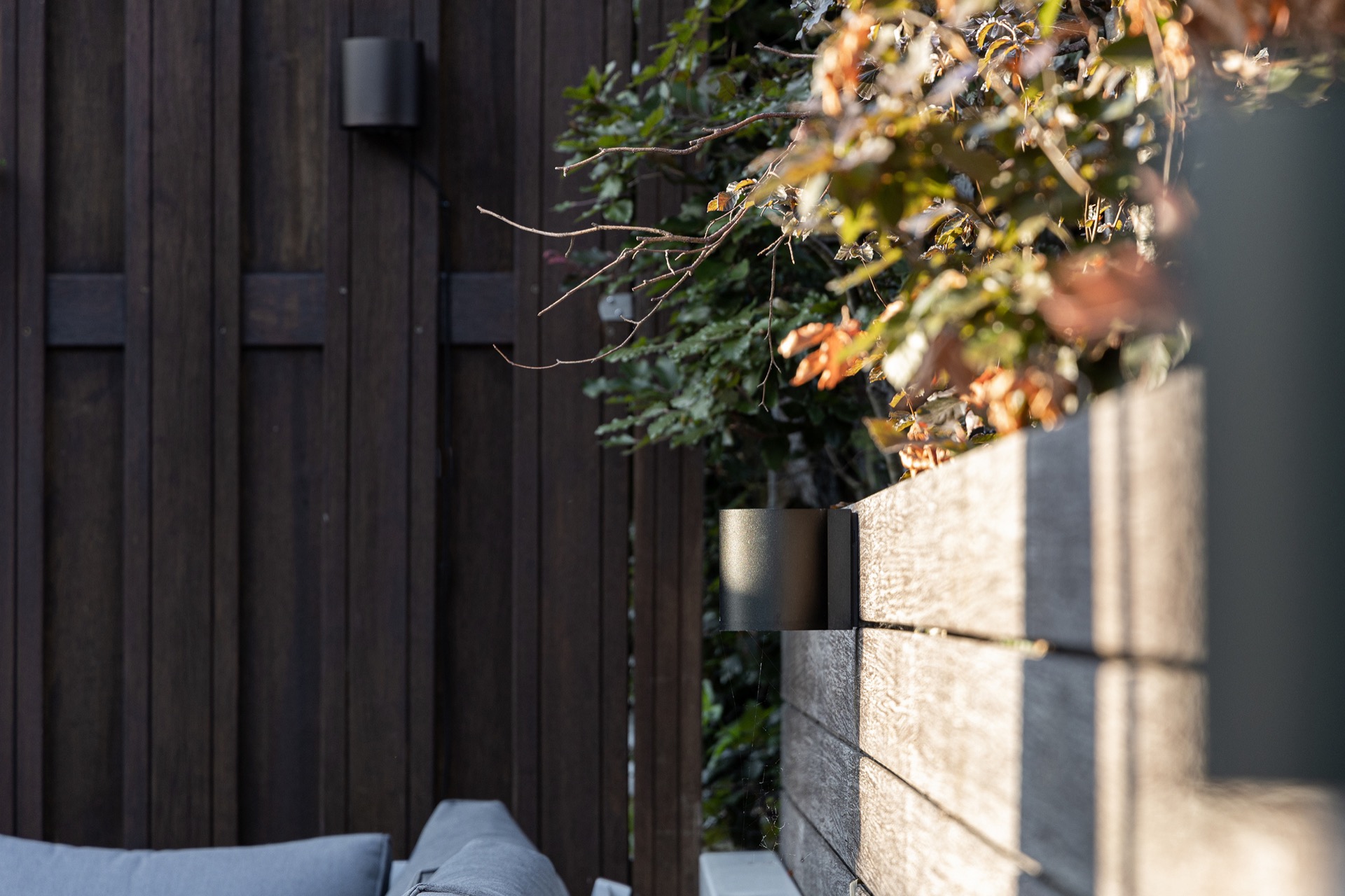 idee giardino moderne: terrazza in bambù con dettagli in legno e metallo, design moderno., Luxury, Design, Exclusive, Modern, Custom Made, Special, Beautiful