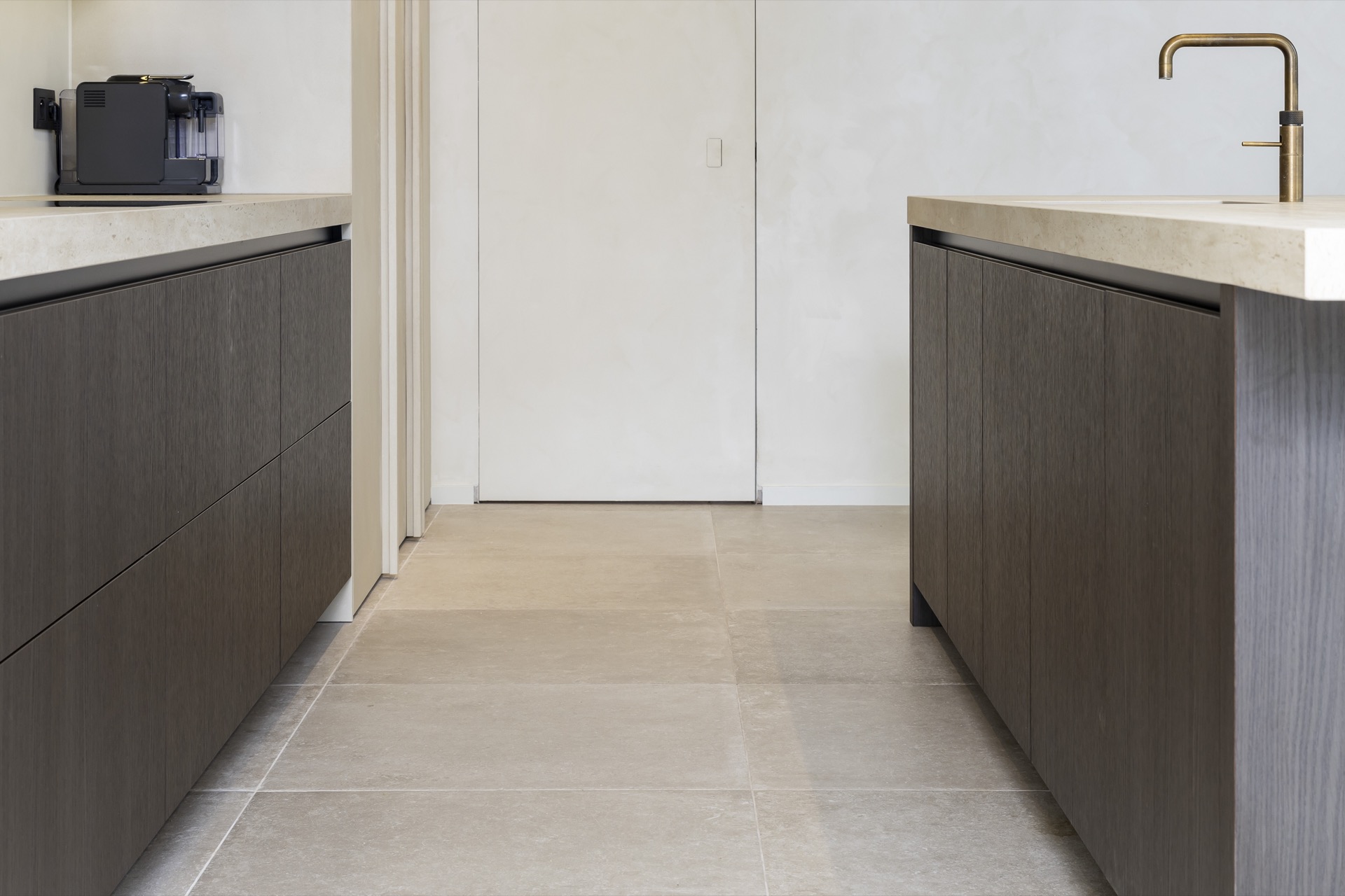 dettagli cucina moderna: cucina con scaffali aperti e illuminazione sotto i pensili, Luxury, Design, Exclusive, Modern, Custom Made, Special, Beautiful