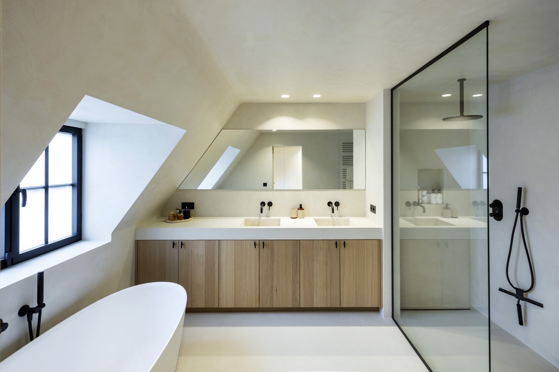 dettagli cucina moderna: bagno con doppio lavabo, mobile in legno e grande specchio, Luxury, Design, Exclusive, Modern, Custom Made, Special, Beautiful