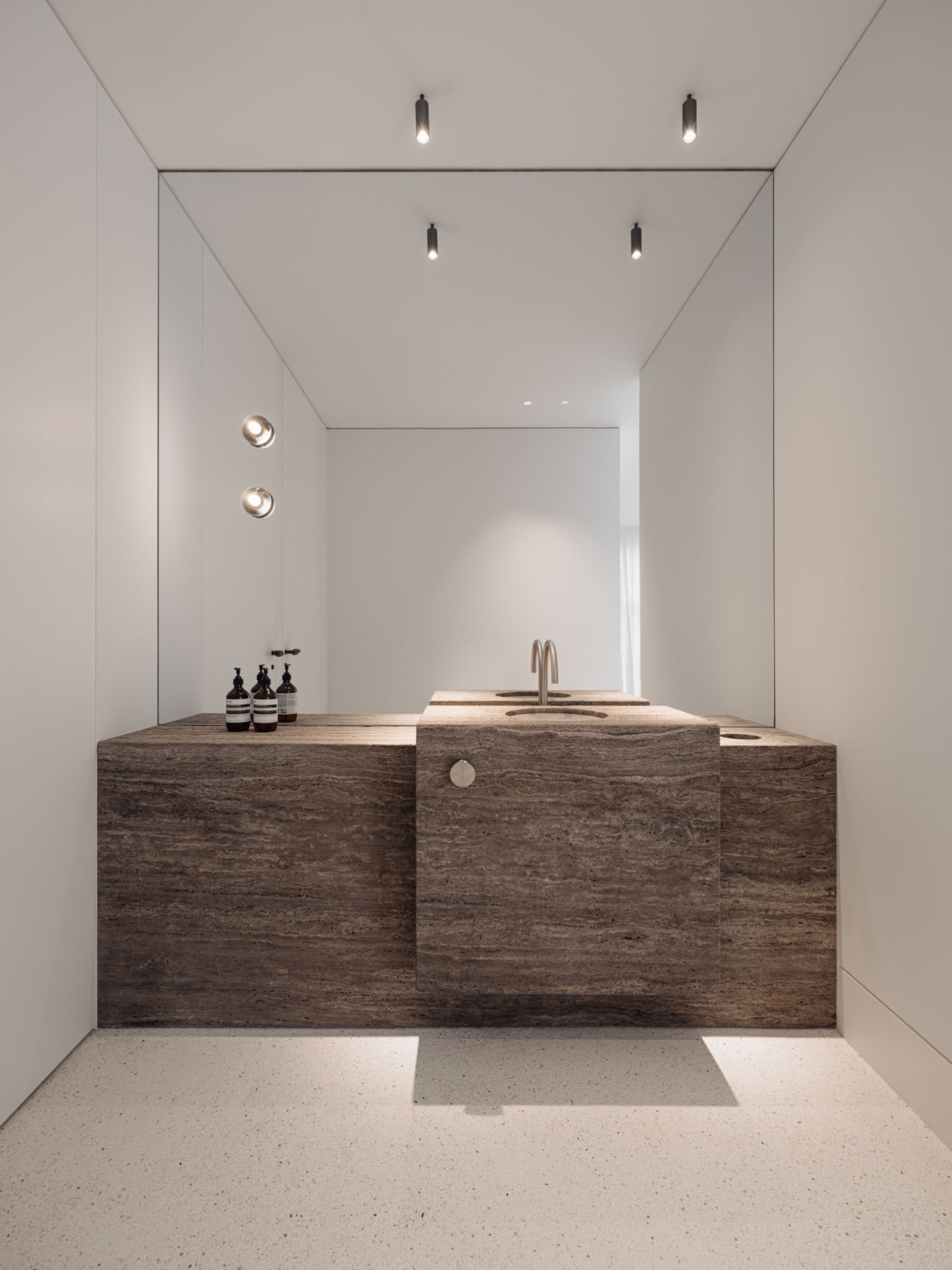 design d'interni moderno: isola cucina moderna con piano in marmo, design minimalista., Luxury, Design, Exclusive, Modern, Custom Made, Special, Beautiful