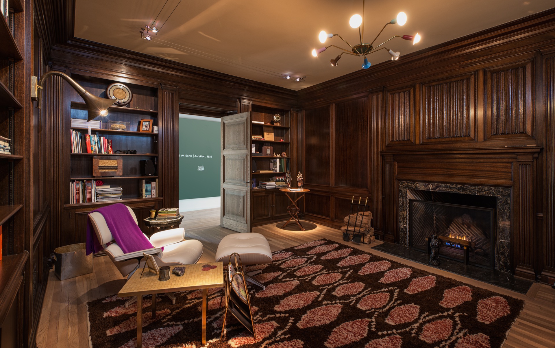 interni eclettici: sala lounge con pareti in legno e camino in stile classico moderno, Luxury, Design, Exclusive, Modern, Custom Made, Special, Beautiful