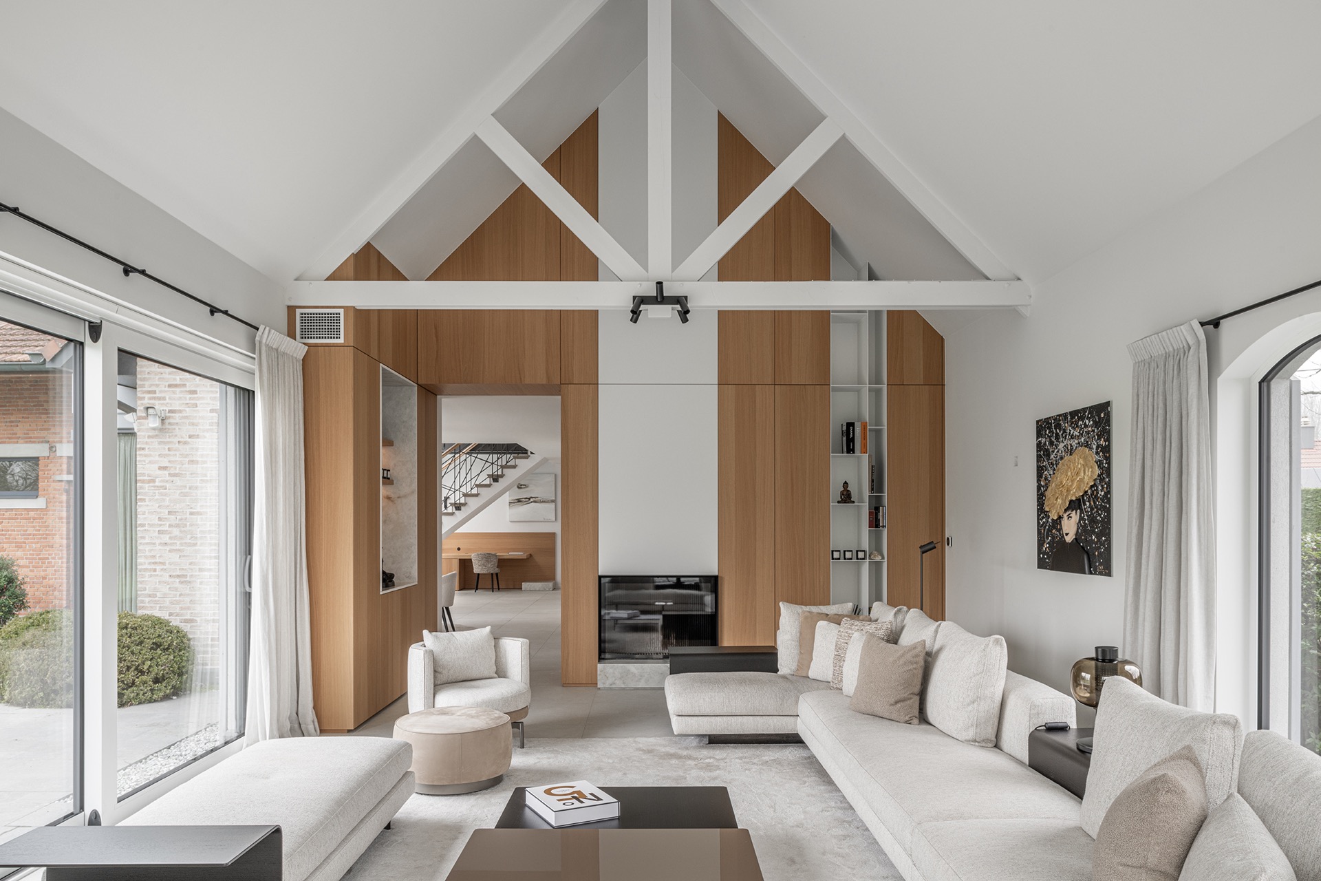 ristrutturazione casa: soggiorno di lusso con grandi finestre e vista, interno moderno e tranquillo, Luxury, Design, Exclusive, Modern, Custom Made, Special, Beautiful