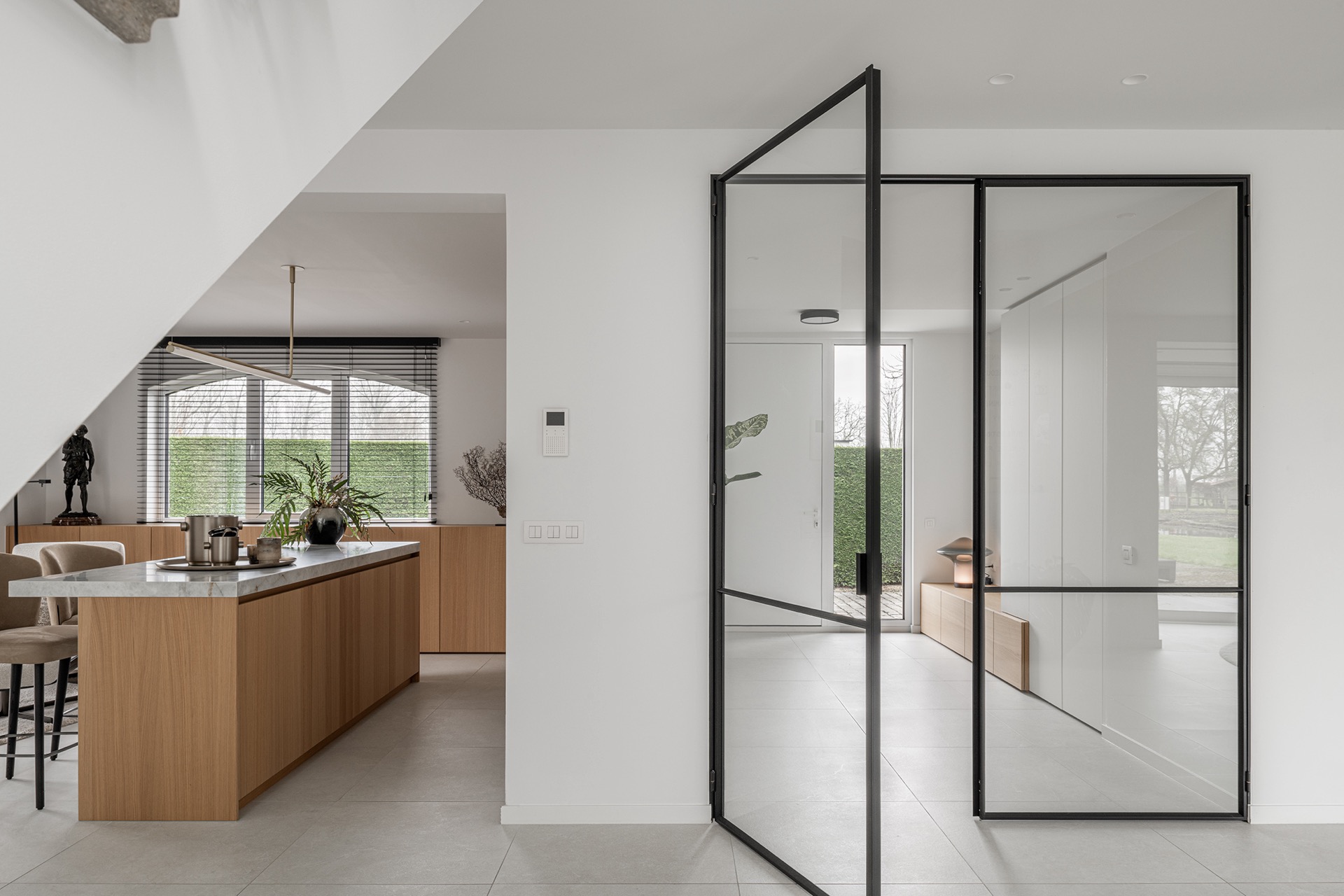 ristrutturazione casa: cucina moderna con piano in marmo e armadi in legno, elegante e calda, Luxury, Design, Exclusive, Modern, Custom Made, Special, Beautiful